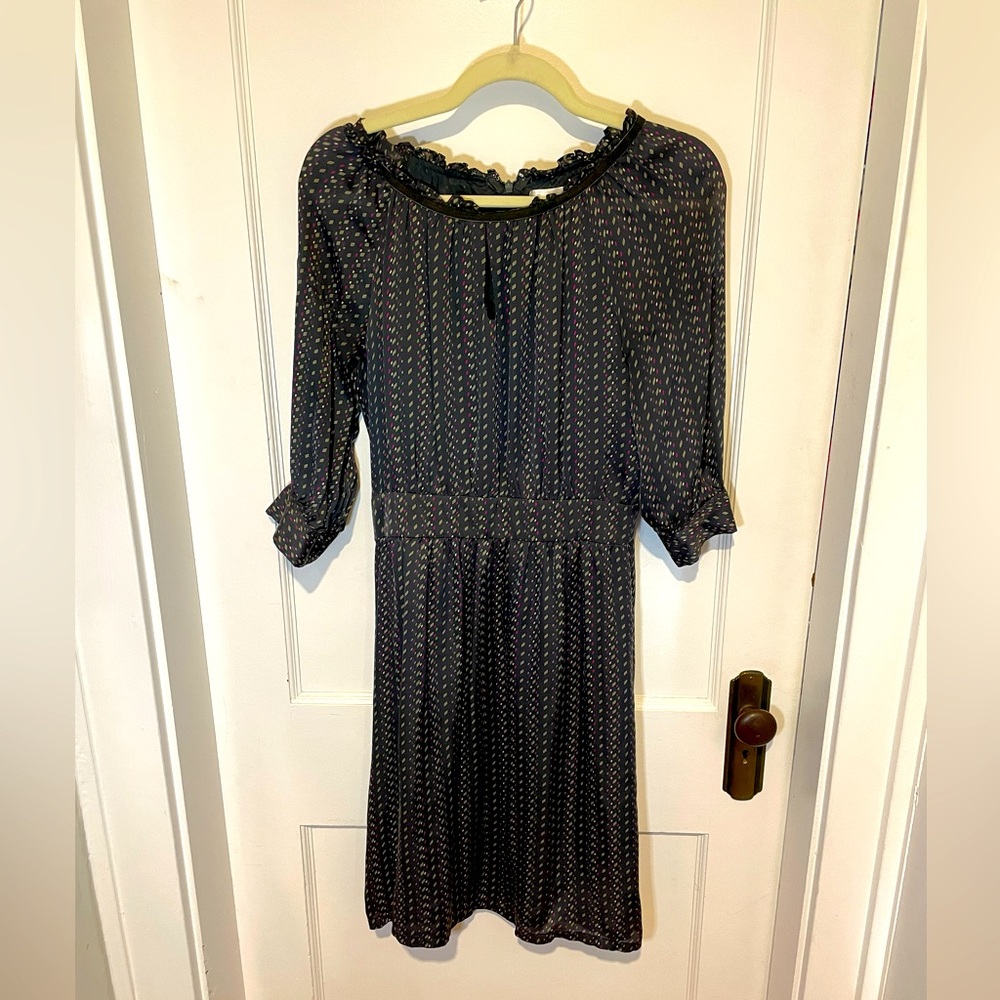 Silk grey pattern Resound peasant ruffle dress 3/4 sleeves and keyhole sz 4